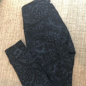 Lululemon Wunder Under full length luxtreme